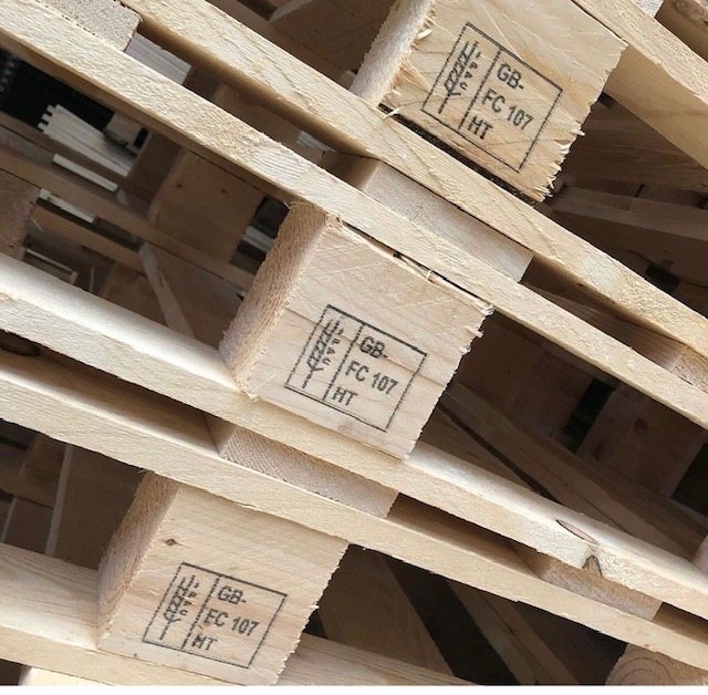 GB FC 107 ISPM15 heat treatment marks on newly manufactured pallets